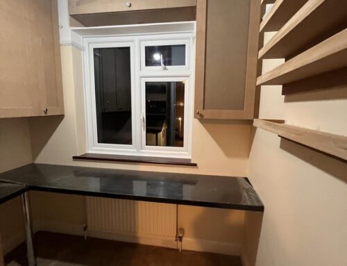 Bespoke Wall Cabinets, Bookshelves & Workstation – Caterham